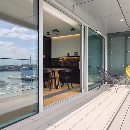 Sun & Snow Yacht Park Nabrzeze Appartement